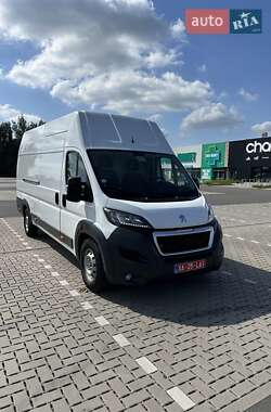 Вантажний фургон Peugeot Boxer 2017 в Віньківцях
