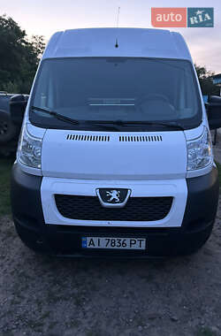 Вантажний фургон Peugeot Boxer 2008 в Києві