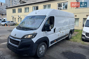 Вантажний фургон Peugeot Boxer 2018 в Києві