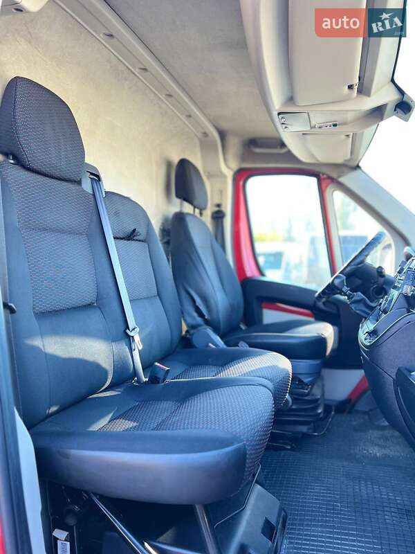 Вантажний фургон Peugeot Boxer 2016 в Миколаєві