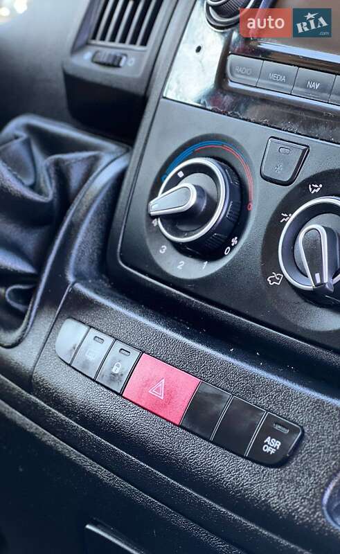 Вантажний фургон Peugeot Boxer 2016 в Миколаєві