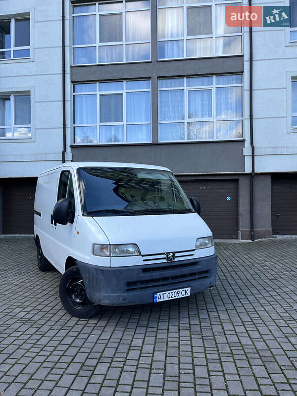 Грузовой фургон Peugeot Boxer 2000 в 