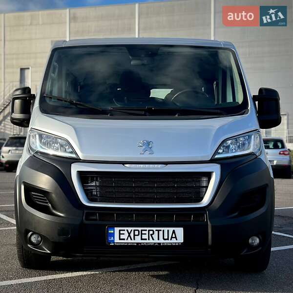 Вантажопасажирський фургон Peugeot Boxer 2019 в Києві