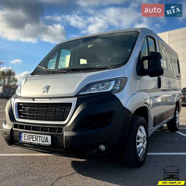 Вантажопасажирський фургон Peugeot Boxer 2019 в Києві