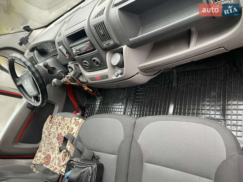 Грузопассажирский фургон Peugeot Boxer 2007 в Звягеле фото 10 Грузопассажирский фургон Peugeot Boxer 2007 в Звягеле