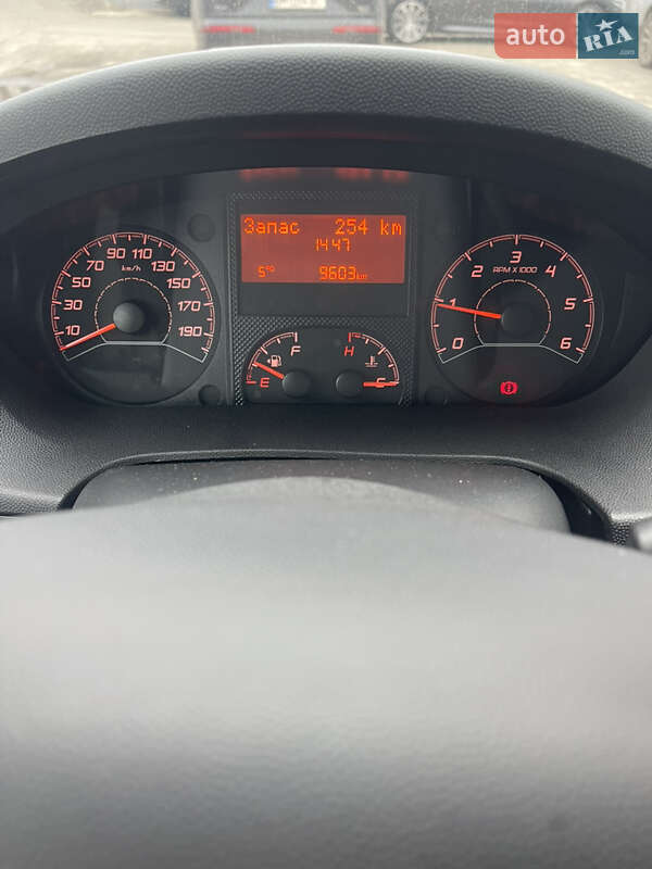 Грузовой фургон Peugeot Boxer 2022 в Киеве