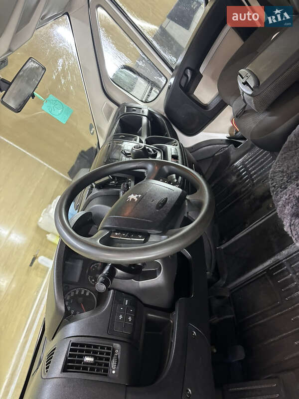 Грузопассажирский фургон Peugeot Boxer 2012 в Ивано-Франковске фото 7 Грузопассажирский фургон Peugeot Boxer 2012 в Ивано-Франковске