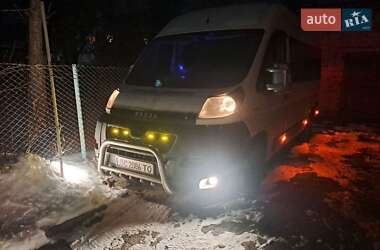 Вантажопасажирський фургон Peugeot Boxer 2008 в Львові
