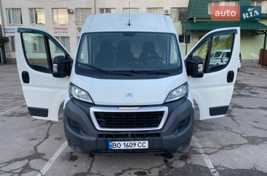 Грузовой фургон Peugeot Boxer 2015 в Тернополе