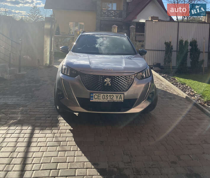 Позашляховик / Кросовер Peugeot e-2008 2021 в Чернівцях