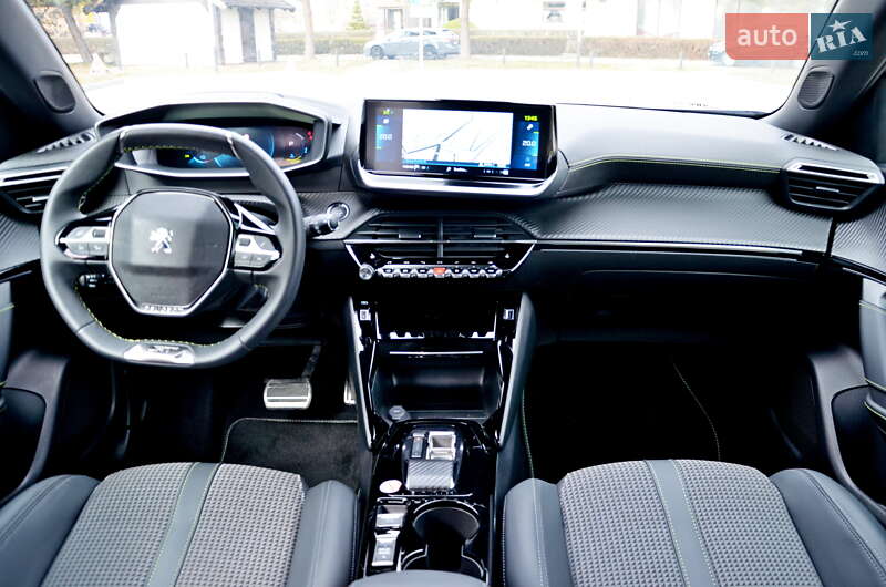 Позашляховик / Кросовер Peugeot e-2008 2023 в Івано-Франківську