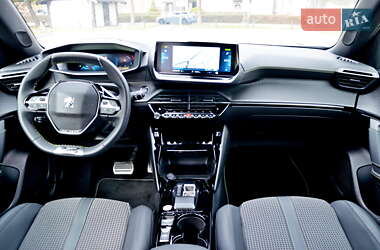 Внедорожник / Кроссовер Peugeot e-2008 2023 в 