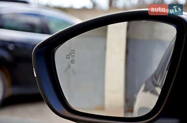 Внедорожник / Кроссовер Peugeot e-2008 2023 в Ивано-Франковске