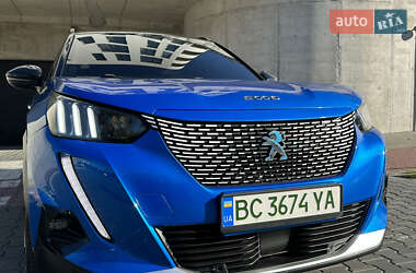 Внедорожник / Кроссовер Peugeot e-2008 2020 в 