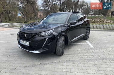 Внедорожник / Кроссовер Peugeot e-2008 2022 в 