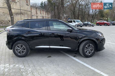 Внедорожник / Кроссовер Peugeot e-2008 2022 в 
