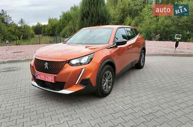 Позашляховик / Кросовер Peugeot e-2008 2022 в 