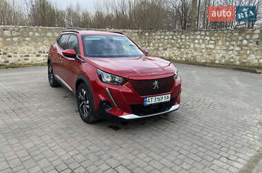 Позашляховик / Кросовер Peugeot e-2008 2021 в 