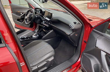 Позашляховик / Кросовер Peugeot e-2008 2021 в 