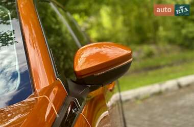 Позашляховик / Кросовер Peugeot e-2008 2021 в 
