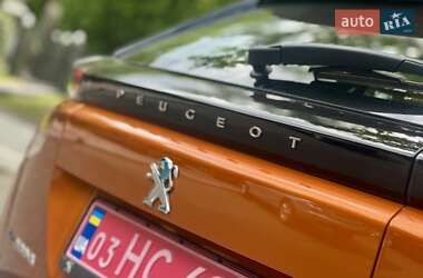 Позашляховик / Кросовер Peugeot e-2008 2021 в 