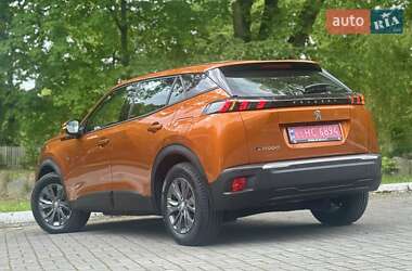 Позашляховик / Кросовер Peugeot e-2008 2021 в 