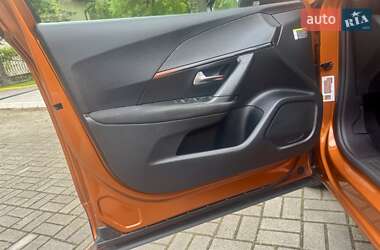 Позашляховик / Кросовер Peugeot e-2008 2021 в 