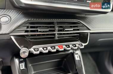 Позашляховик / Кросовер Peugeot e-2008 2021 в 
