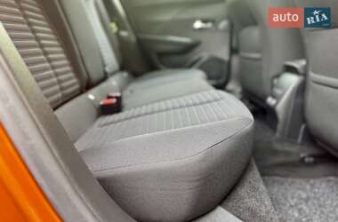 Позашляховик / Кросовер Peugeot e-2008 2021 в 