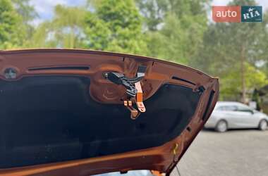 Позашляховик / Кросовер Peugeot e-2008 2021 в 