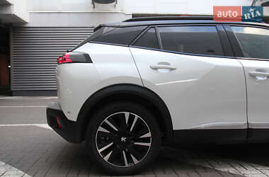 Позашляховик / Кросовер Peugeot e-2008 2020 в 