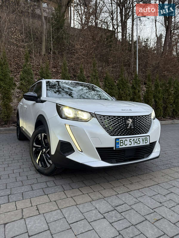 Peugeot e-2008 2022