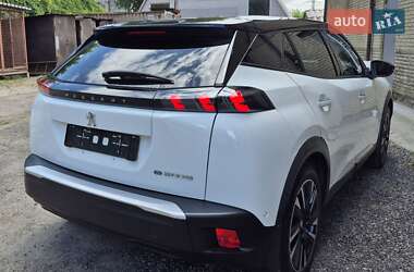 Позашляховик / Кросовер Peugeot e-2008 2020 в Дніпрі
