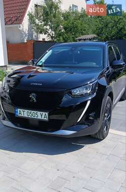 Позашляховик / Кросовер Peugeot e-2008 2021 в Івано-Франківську