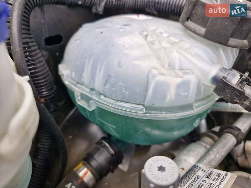 Позашляховик / Кросовер Peugeot e-2008 2020 в Самборі фото 28 Позашляховик / Кросовер Peugeot e-2008 2020 в Самборі