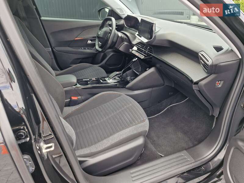 Позашляховик / Кросовер Peugeot e-2008 2020 в Самборі фото 31 Позашляховик / Кросовер Peugeot e-2008 2020 в Самборі