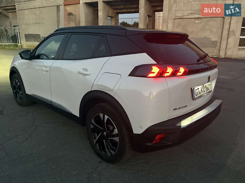 Внедорожник / Кроссовер Peugeot e-2008 2020 в Виннице