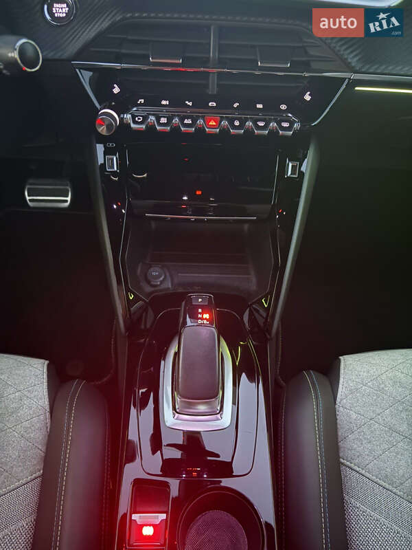 Внедорожник / Кроссовер Peugeot e-2008 2020 в Виннице
