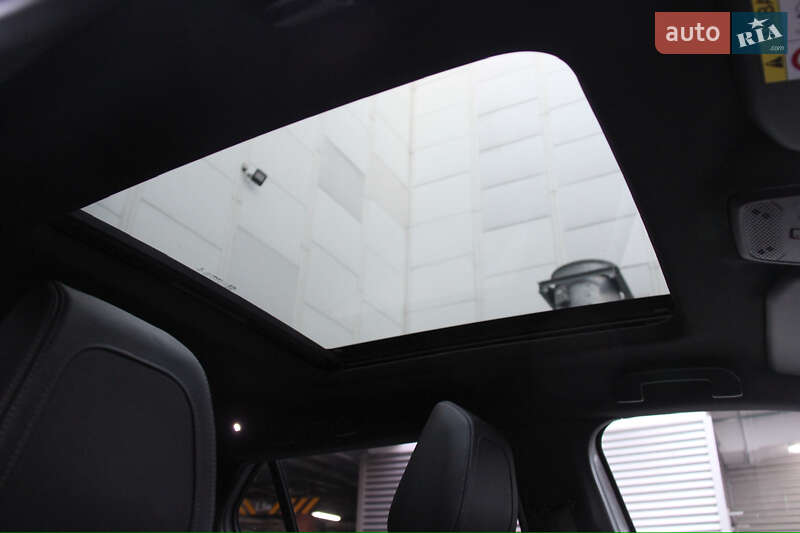 Внедорожник / Кроссовер Peugeot e-2008 2020 в Киеве