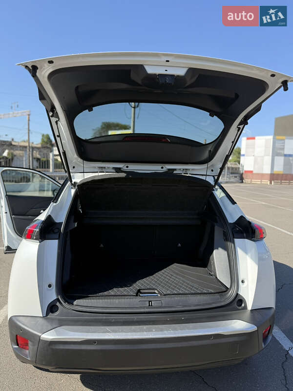 Позашляховик / Кросовер Peugeot e-2008 2020 в Одесі