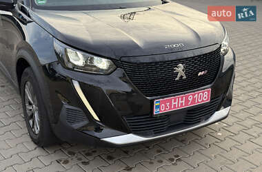 Внедорожник / Кроссовер Peugeot e-2008 2022 в 