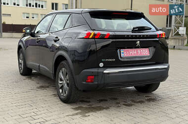 Внедорожник / Кроссовер Peugeot e-2008 2022 в 