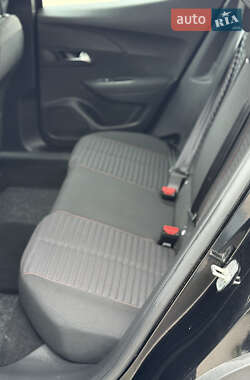 Внедорожник / Кроссовер Peugeot e-2008 2022 в 