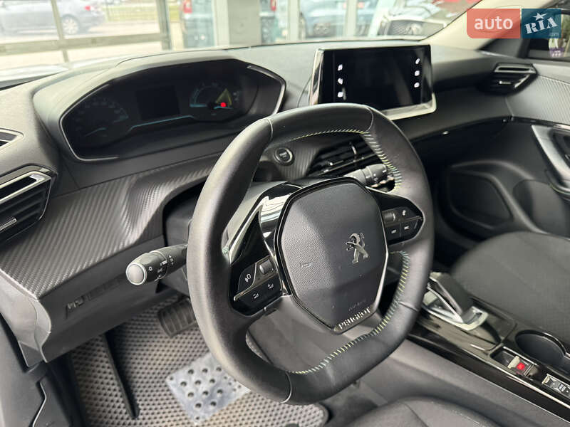 Внедорожник / Кроссовер Peugeot e-2008 2020 в Чернигове