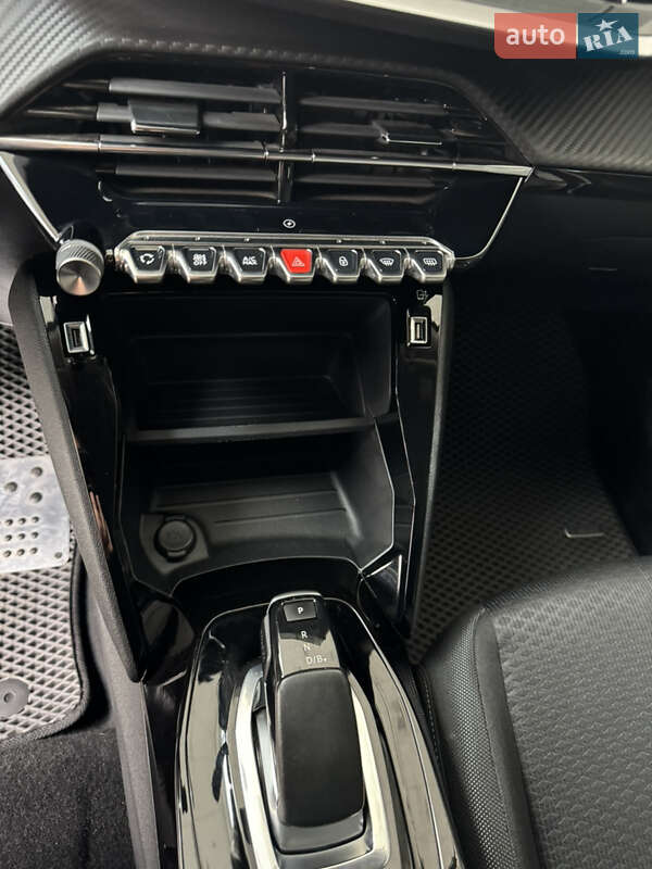 Внедорожник / Кроссовер Peugeot e-2008 2020 в Чернигове