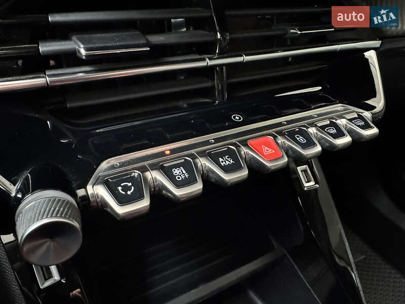 Внедорожник / Кроссовер Peugeot e-2008 2020 в Чернигове