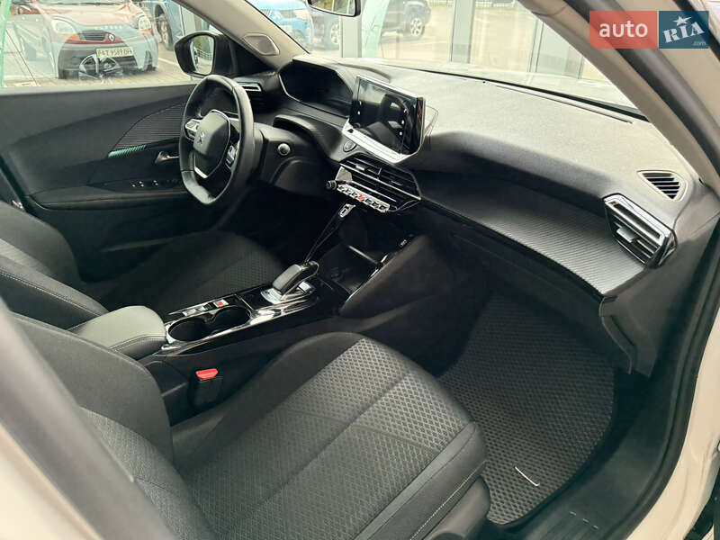 Внедорожник / Кроссовер Peugeot e-2008 2020 в Чернигове