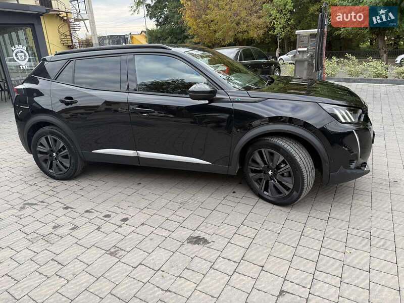 Внедорожник / Кроссовер Peugeot e-2008 2020 в Самборе