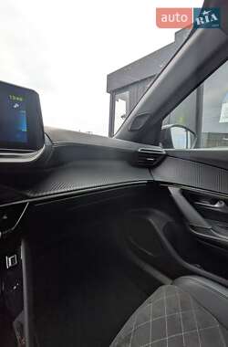 Внедорожник / Кроссовер Peugeot e-2008 2023 в 