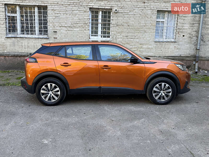 Позашляховик / Кросовер Peugeot e-2008 2022 в Львові